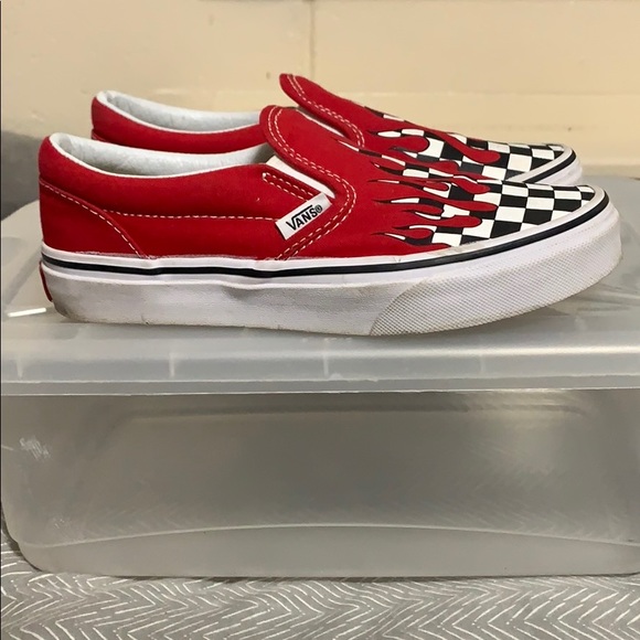 red black white checkered vans